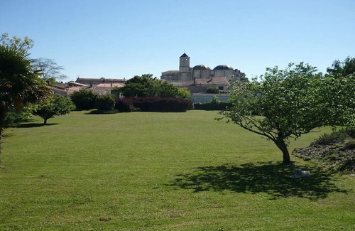 Saint-Romain-de-Benet House | Gîte le sun house - family gite for 7 people between countryside and ocean