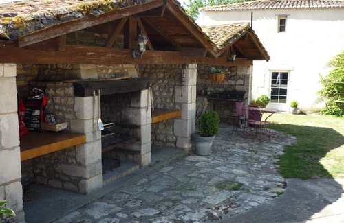 Saint-Romain-de-Benet House | Gîte le sun house - family gite for 7 people between countryside and ocean