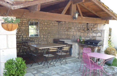 Saint-Romain-de-Benet House | Gîte le sun house - family gite for 7 people between countryside and ocean