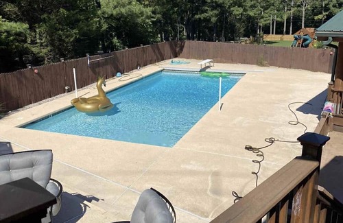 West Fork House | Entire House with Pool & Playground on 3 Acres