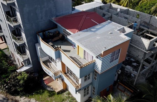 Fuvahmulah House | Spacious 6-bedroom house in marvelous Fuvahmulah with AC, WiFi