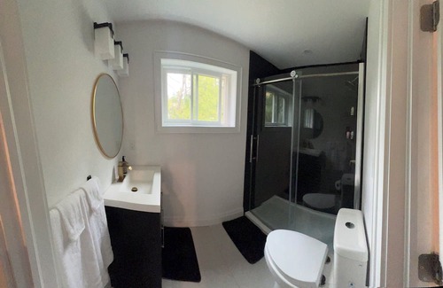 Severn House | Harmony hausnPerfect place for adventure or work 5 minutes to down town Orillia.