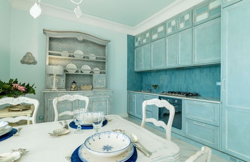 Bussana Villa | Cosy apartment in villa for 4 guests with WIFI