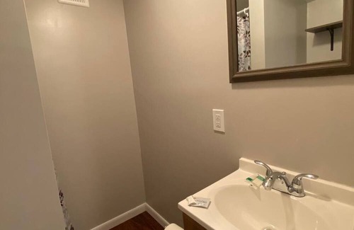 Jacksonville Cabin | Cozy cabin in enchanting Jacksonville with WiFi, AC