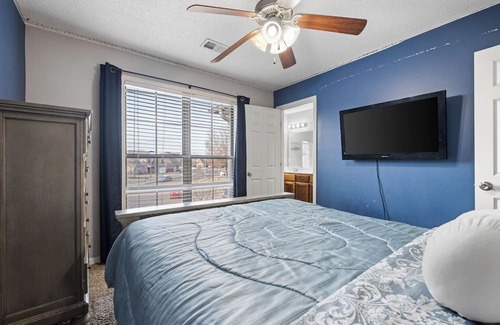 Olive Branch House | Spacious family friendly 4-bedroom house in Wonderful Olive Branch with AC, WiFi