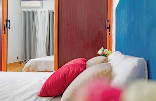 Abidjan Apartment | Charming 1-bedroom apartment in wonderful Abidjan with WiFi