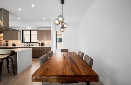 Venice Villa | Penmar Modern - Modern Architectural Home in the Heart of Venice