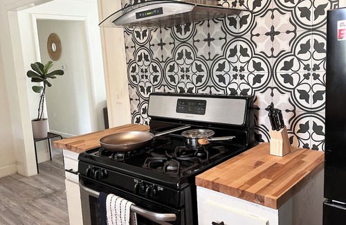 Oklahoma City House | Permaculture Bungalow Safe Haven - 15 min away from downtown & Tinker!