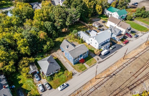 Costigan Apartment | Scenic Riverside | 4 BD | Parking Available