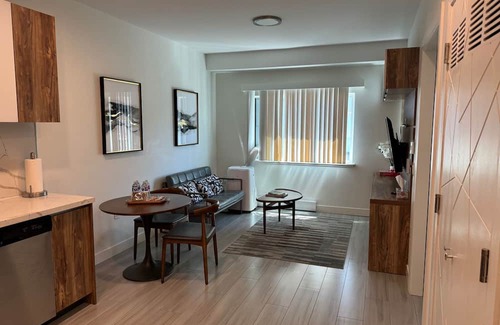 West End Apartment | Beautiful Apartment In Vancouver
