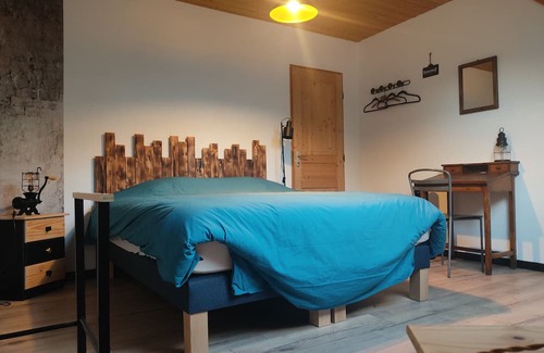 Alembon Bed & Breakfast | Chambre L'indus Chambre D'hôtes "Au Pied de la Colline"