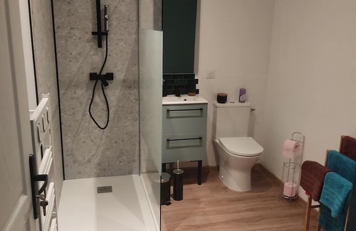 Alembon Bed & Breakfast | Chambre L'indus Chambre D'hôtes "Au Pied de la Colline"