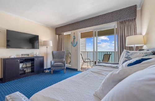 Tampa Resort | Ocean front suite with views for days