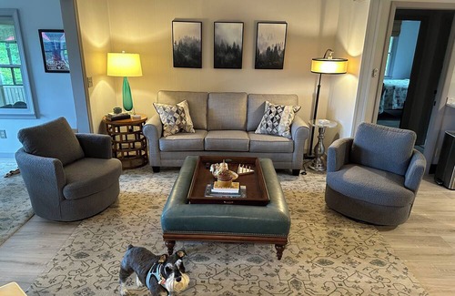 Sylva House | It’s all in the altitude…Mountain top get away... Fully renovated in April 24