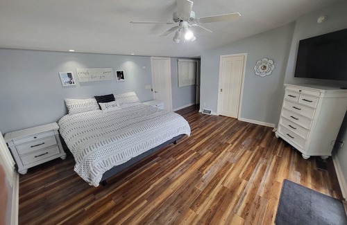 Nashport House | Lakefront house with one of the best views on Buckeye Lake. Dock Included.