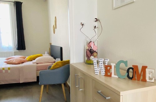 Bagnoles-de-l'Orne Apartment | Joli Studio "douceur" Meublé Dans Résidence, Quartier Belle Époque