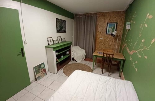 Saint-Parize-le-Chatel Bed & Breakfast | Chambre D'hôte Avec Petit Déjeuné .à 5 Minutes du Circuit de Magny Cours