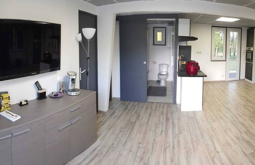 Mareuil-sur-Cher House | Homerez - House for 7 ppl. with swimming-pool and terrace at Mareuil-sur-Cher