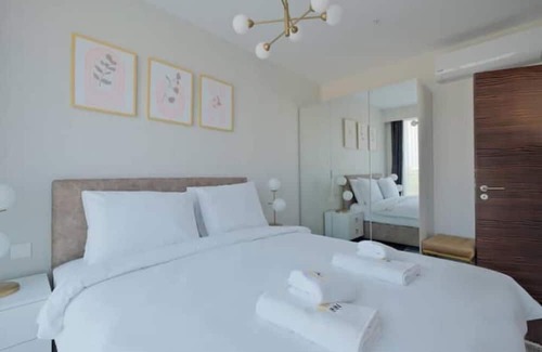 Basaksehir Apartment | Maple - Chic Cozy 1BR Apt w/ Parking & Gym