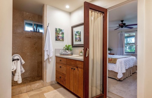 Waialee House | Anahulu Stream House in Haleiwa Town North Shore A/C Private Dock