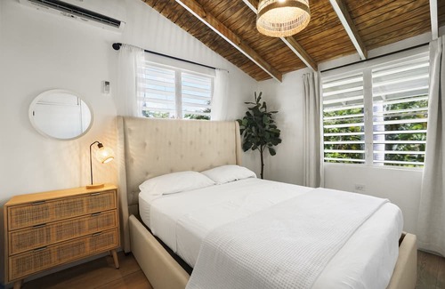 Joyuda Bed & Breakfast | Beach - Culinary Route - Garden & BBQ - Your rustic refuge by the sea atJoyuda.