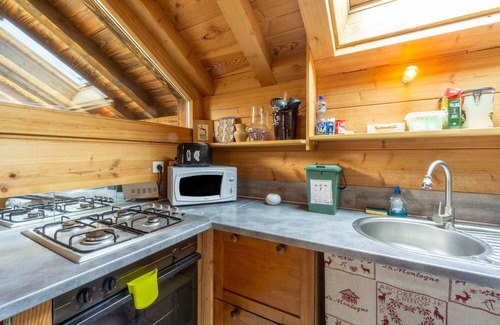 Saint-Colomban-des-Villards Apartment | Apartment 'Petit Appartement' with Mountain View, Private Terrace and Shared Garden