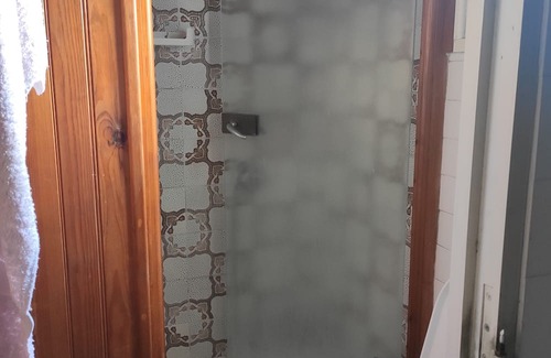 Fierville-les-Mines Bed & Breakfast | Location D'une Chambre Meublée Avec Salle de Bain Privée