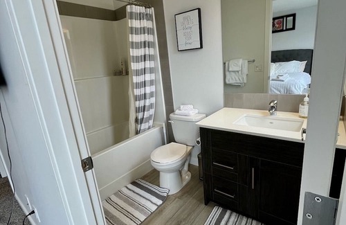 Airdrie House | Luxury Home for Long Stays