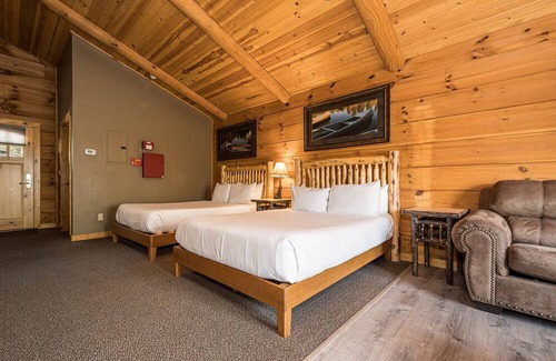 McHenry Cabin | Mountainside Cabin 49L