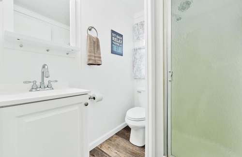 Houghton Lake House | Updated Room #1 - 1 King Bed, Couch, All New Furnishings, Fast WiFi!