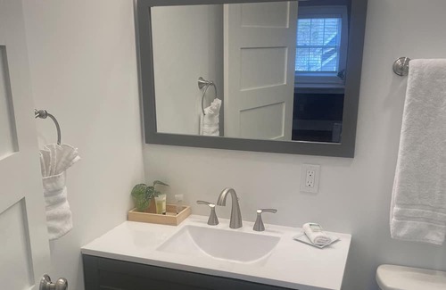 South Kortright Bed & Breakfast | Cozy B&B with WiFi and AC in charming South Kortright