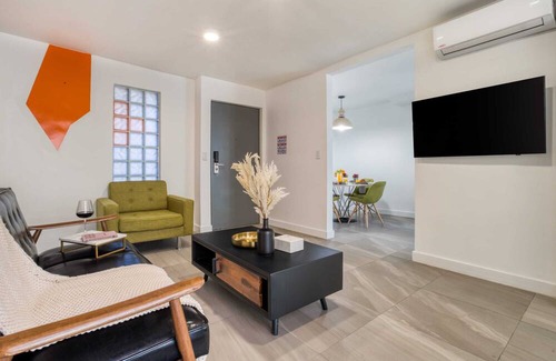 Centro Apartment | Chic Studio | Amazing Lounge w/Games, Rooftop, Gym