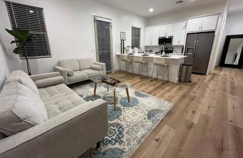 Laveen Village Apartment | Beautiful Casita with Mountain Views. 15 to 20 min from the airport
