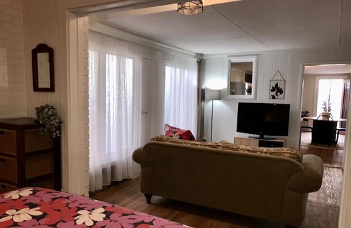 Wallaroo House | Unit in Wallaroo