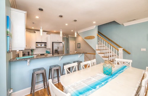 Wilmington Beach House | Spacious 6-bedroom ocean view home, 1 minute walk to beach!