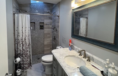 Gotha House | Modern, Quaint Home -Orlando-Historic Gotha, FL 15 mins from theme parks! ❤️