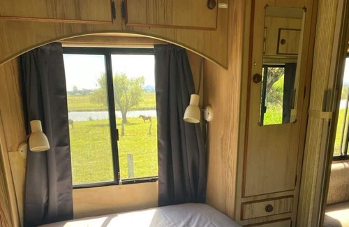 Raworth House | Cosy van in private setting with stunning views of the Hunter River.