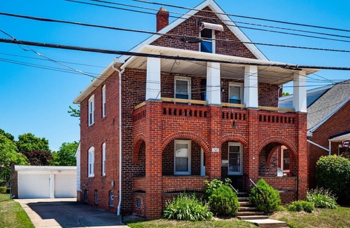 Wickliffe House | Wickliffe Home 20 Mins From DT CLE