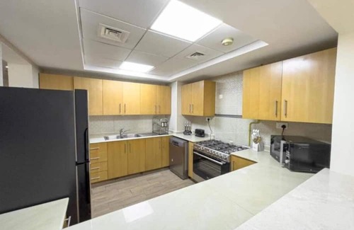 Ras Al Khaimah Villa | Luxurious Cozy Villa with Pool Access Charming 4-bedroom villa with WiFi