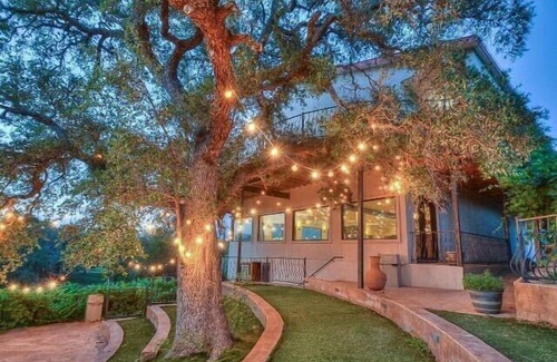 Marble Falls Apartment | Lonely Oak Guesthouse! Room 1