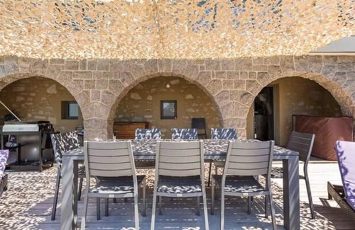 Vichy Cottage | Gite Vichy, 5 bedrooms, 10 persons