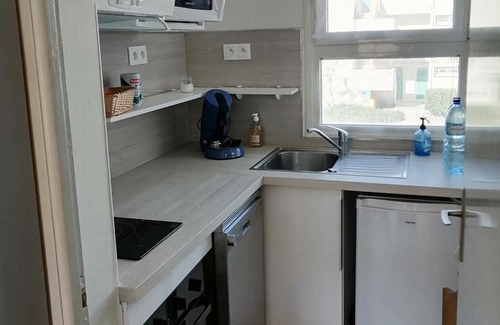 Saint-Hippolyte Apartment | Appartement 2 Personnes vue mer