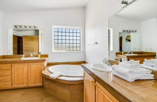 St. Charles House | Serene Seaside In St. Charles Beachfront Farmhouse