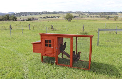 Cranley Cabin | Cosy Farm Stay. Minutes from Toowoomba Bypass