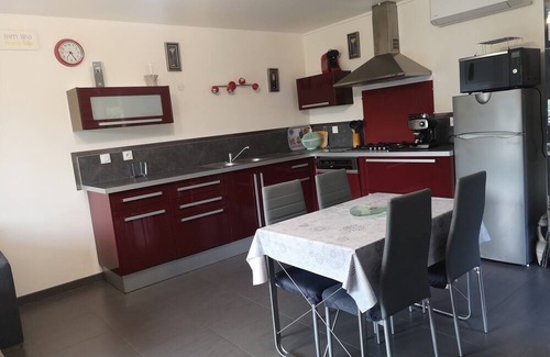 Sechilienne Apartment | Studio Apartment "Spacieux Vue Montagne" with Mountain View, Balcony & Wi-Fi