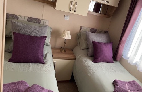 Edern Ski Chalet | Luxury 2 bed Static in Gwynedd