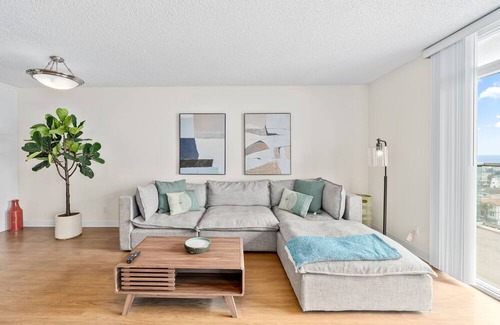 Marina del Rey Apartment | OceanView 3BR 2BA Condo: Your Serene Cloud Getaway