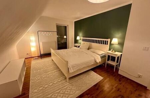 Alt-Muhlburg Apartment | 77m² - 3 Zi Modern Zentrum Küche Dachterrasse Wlan