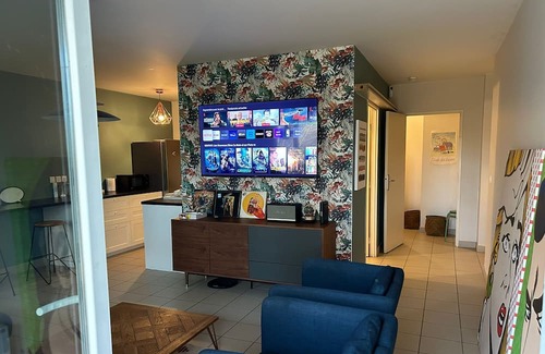 6th Arrondissement Apartment | Appartement 85m2 vue sur le Parc de la Tête D'or