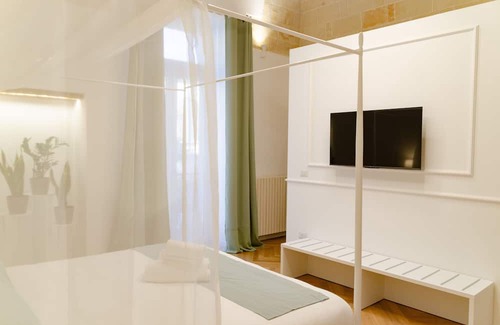Brindisi Histotic Center Apartment | Vrbo Property